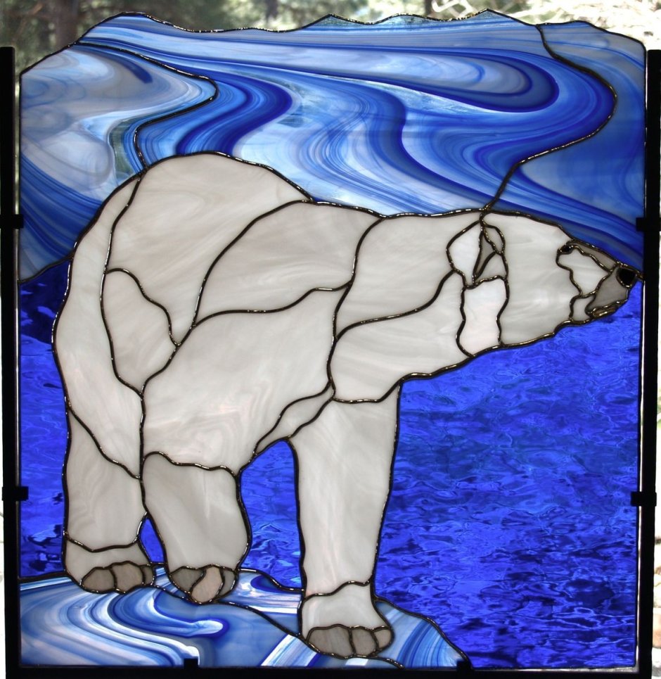 Белый медведь витраж