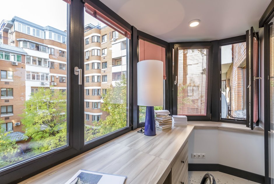 Балкон Рехау