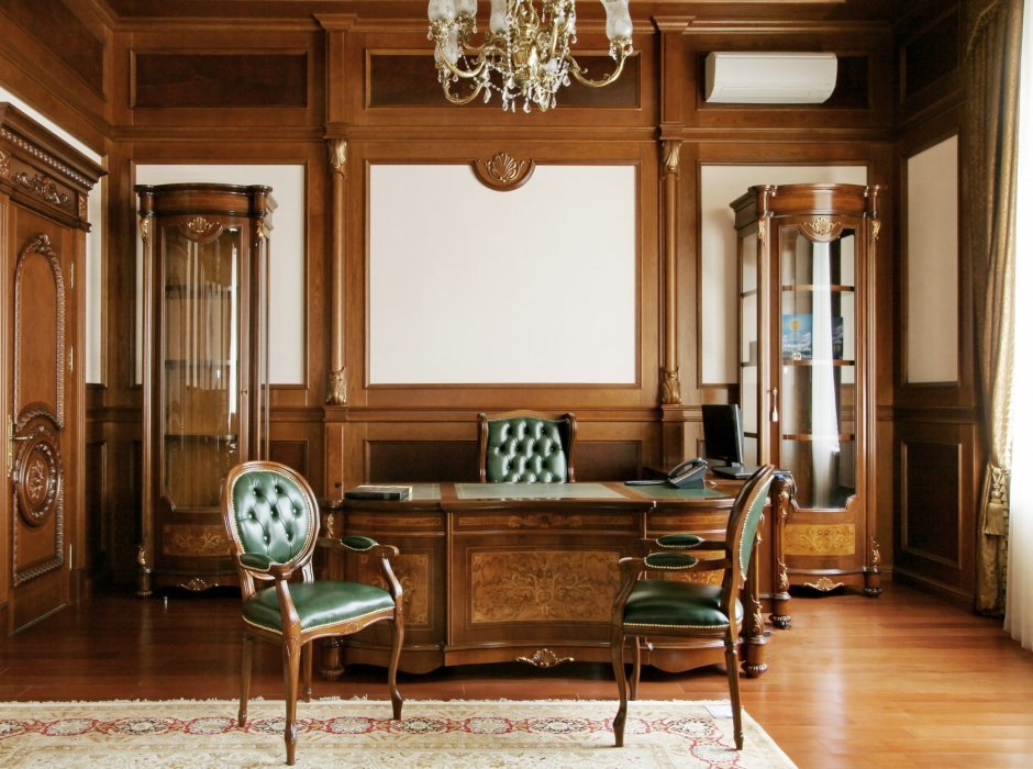 Кабинет из дерева