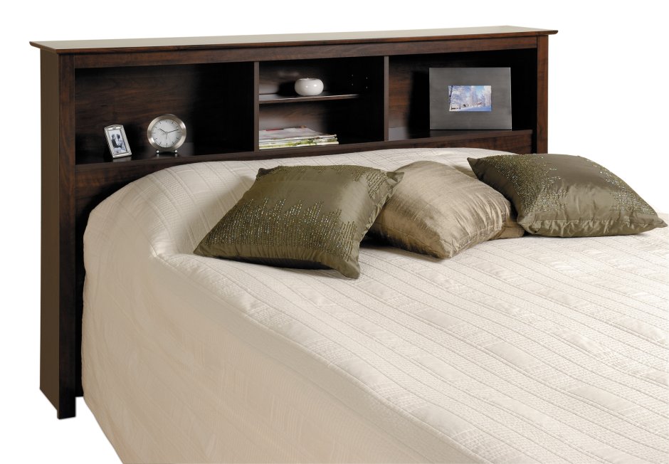 Кровать двуспальная с полками в изголовье