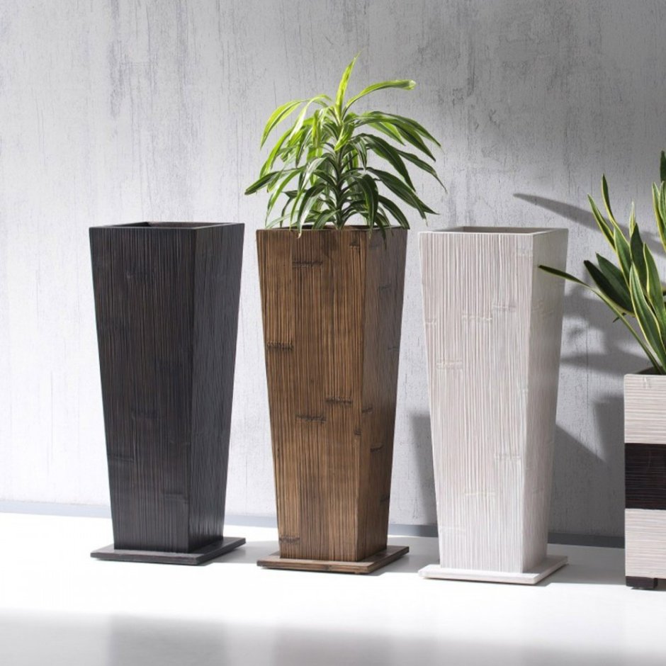 Деревянная стойка для цветов