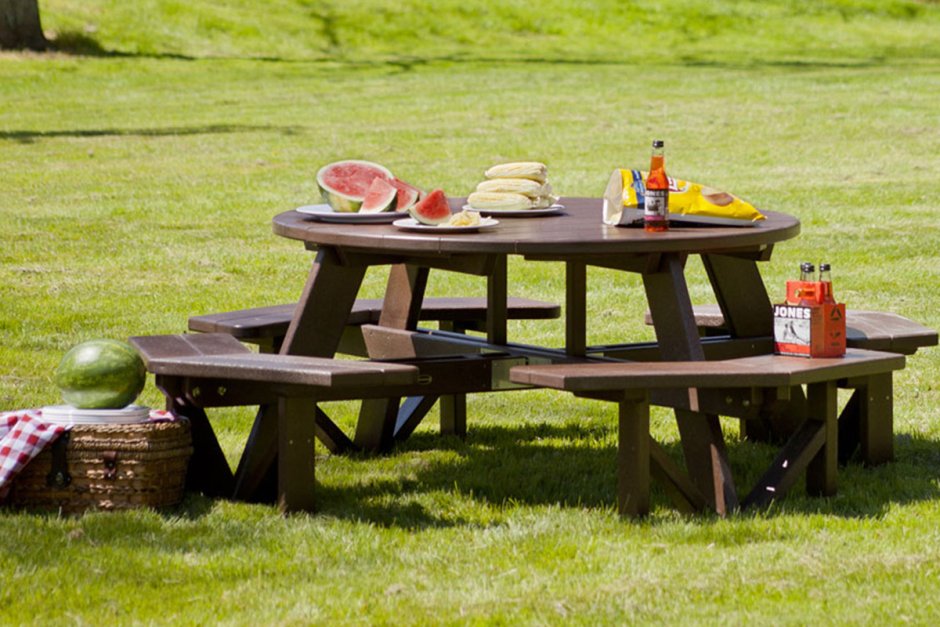 Стол в беседку