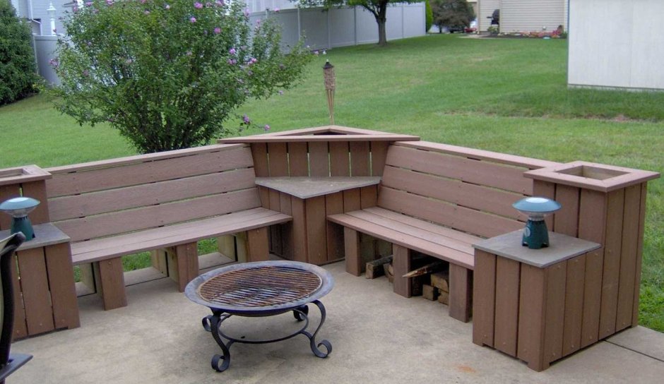 Скамейка из массива дерева