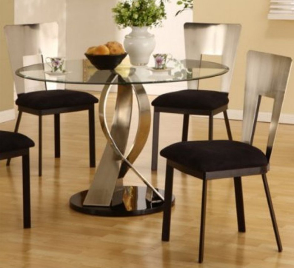 Маленький круглый столик на кухню