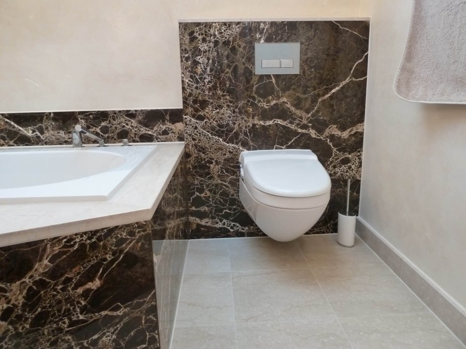 Туалет плитка под мрамор