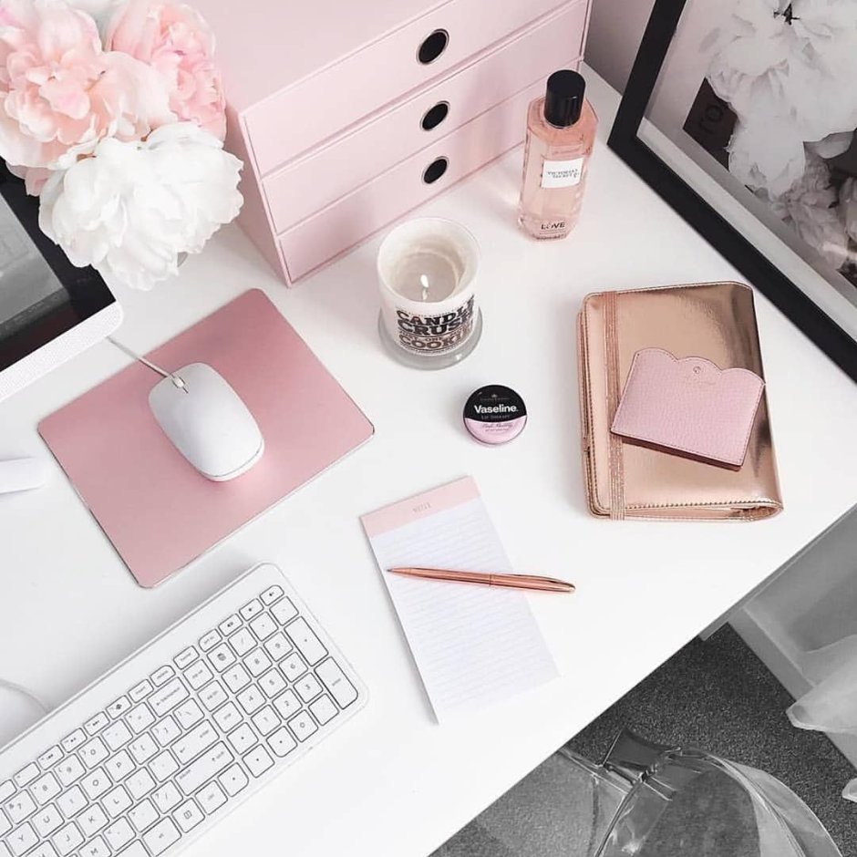 Декор офисного стола