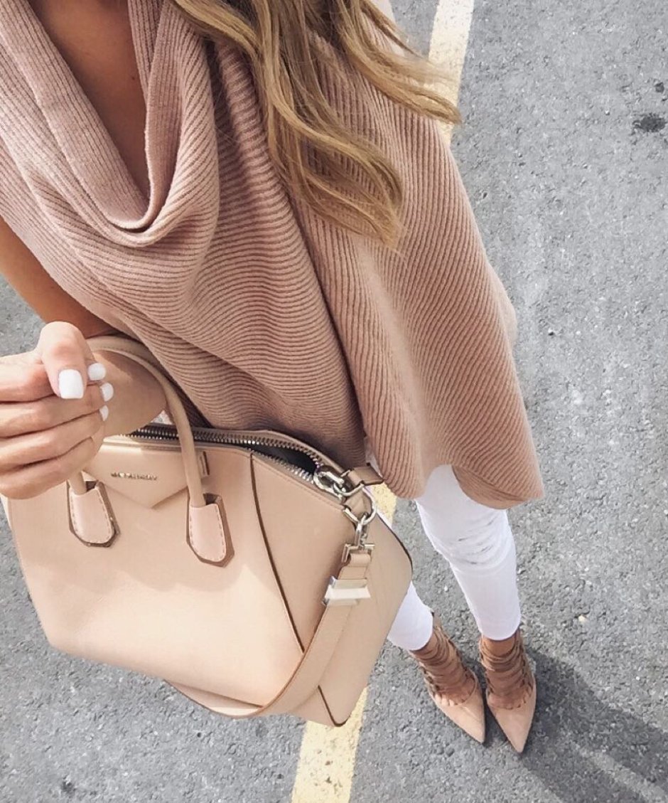 Пудровый розовый пантон