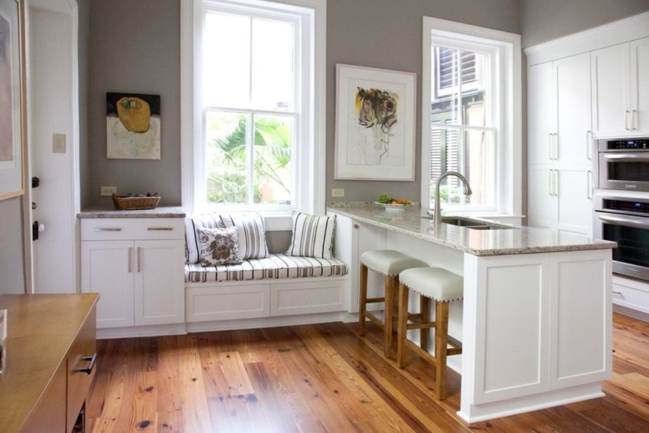 Подоконник диван