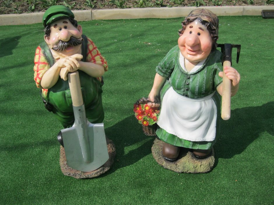 Глиняные фигурки для сада