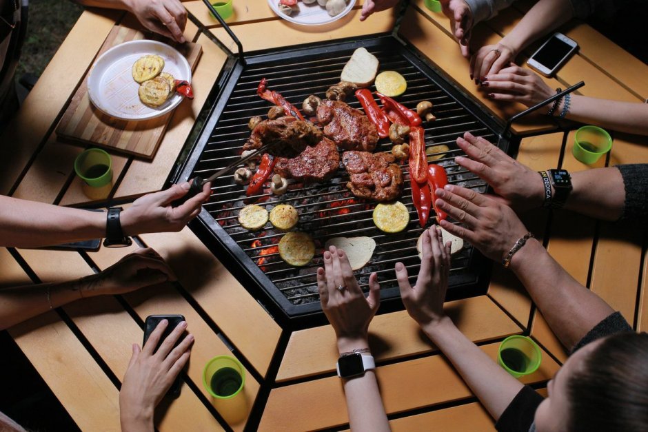 Стол барбекю Гая Ричи