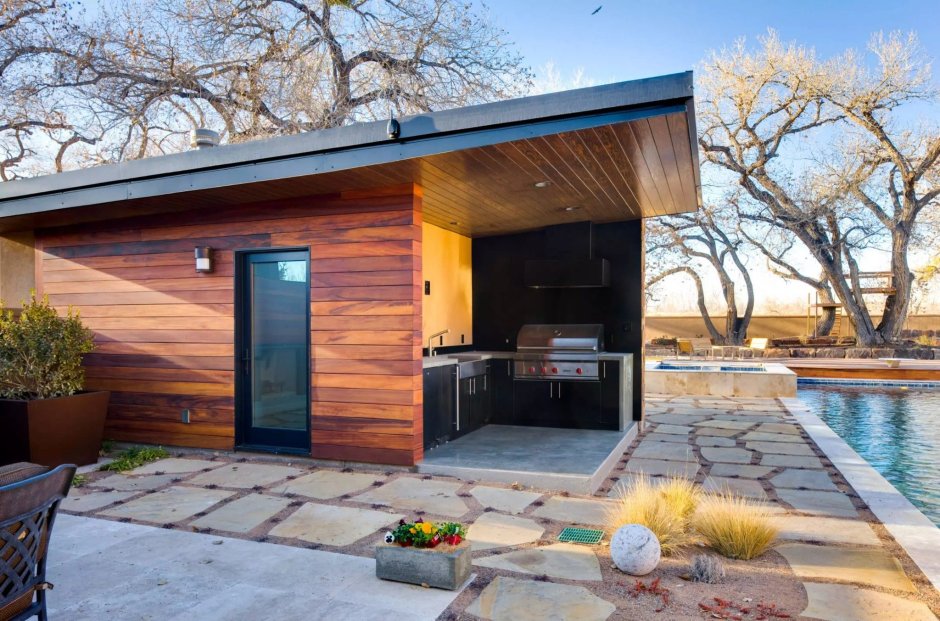 Блэк Хаус дом дерево