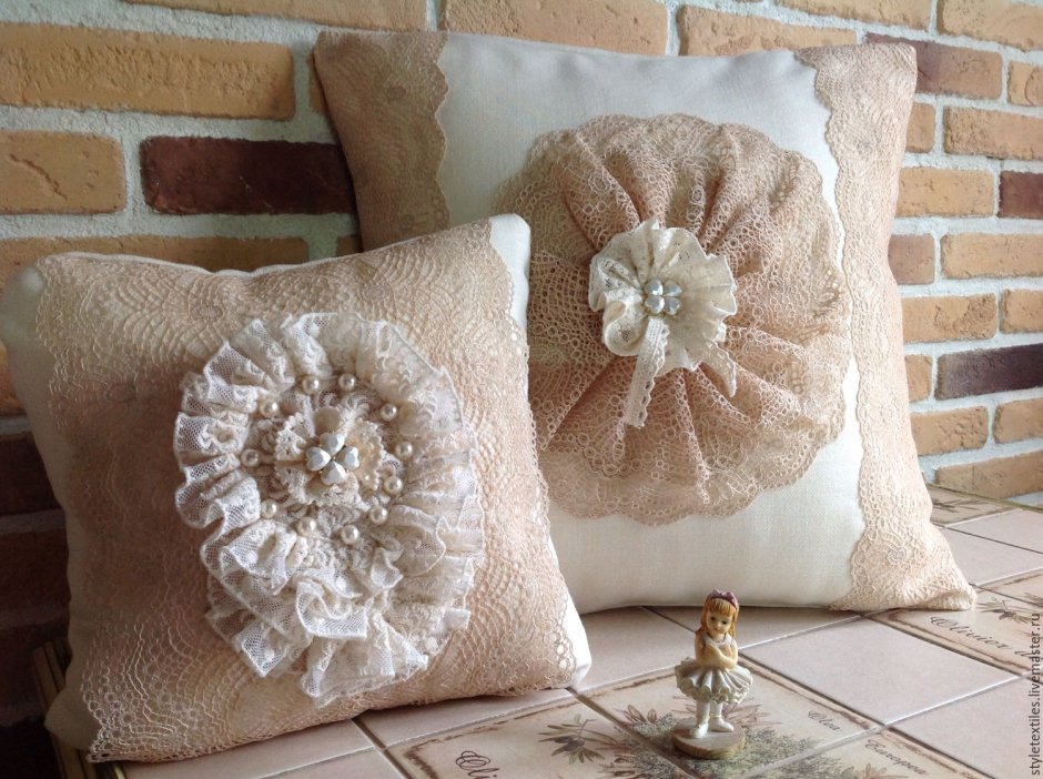 Подушка интерьерная