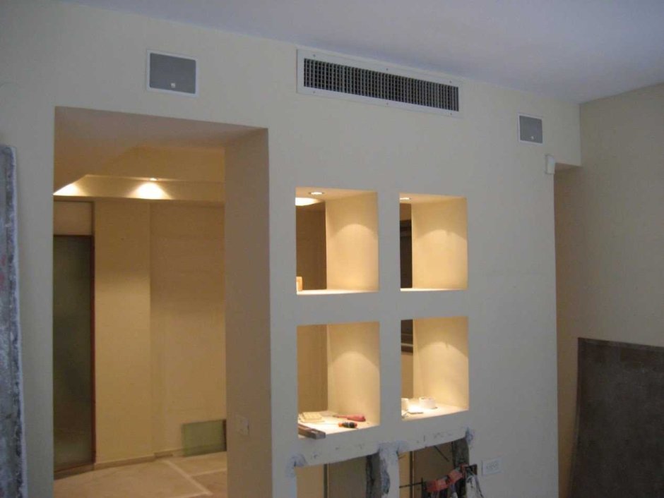 Перегородка с нишами