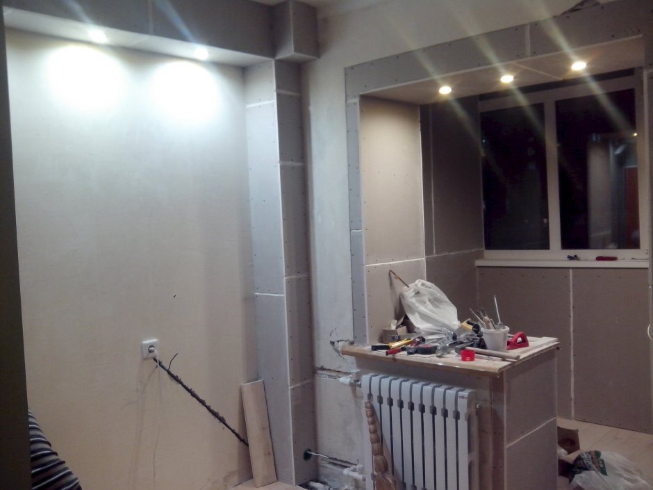 Короб для вертикальных труб отопления