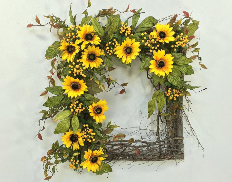 Панно из подсолнухов