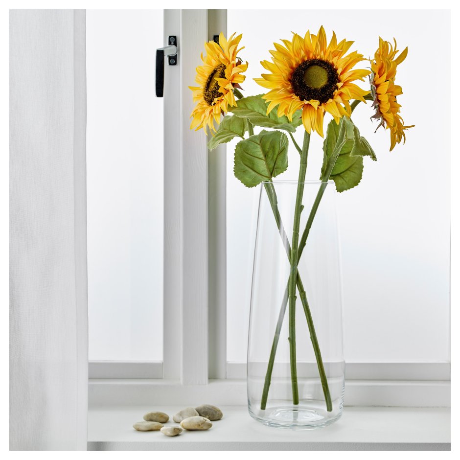 Интерьерная композиция с подсолнухами