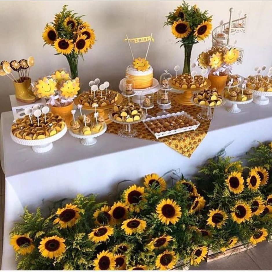 Фотообои Подсолнухи