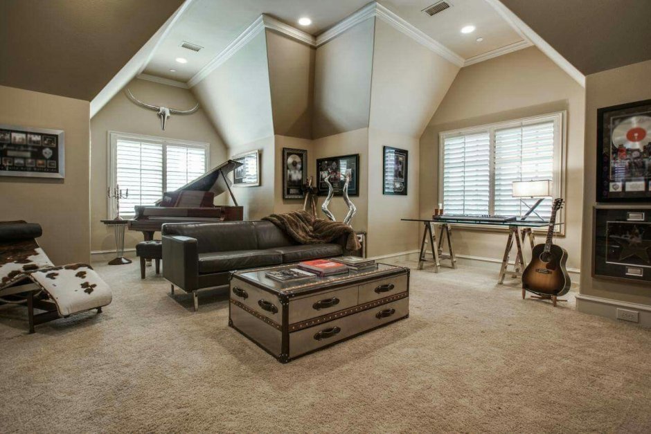 Музыкальные инструменты в интерьере