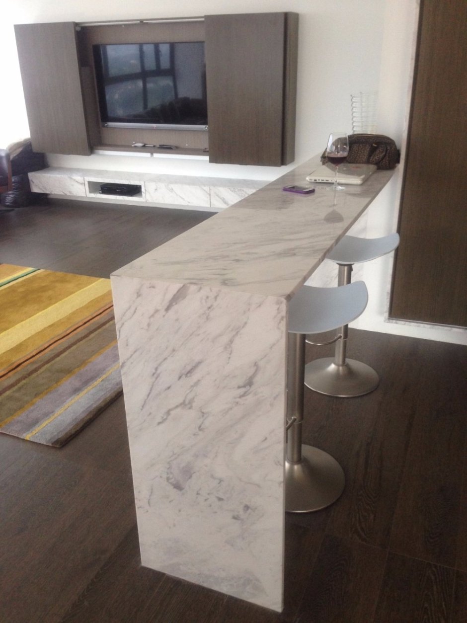Барная стойка из мрамора