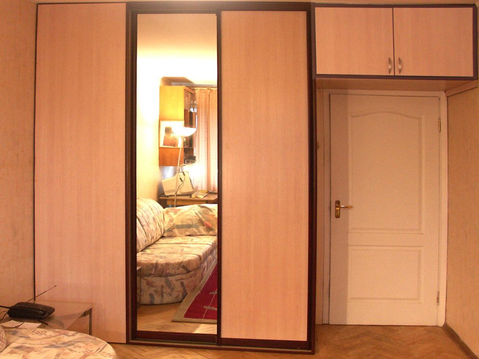 Шкаф купе с антресолью в спальню