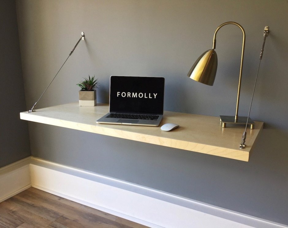 Компьютерный стол навесной на стене