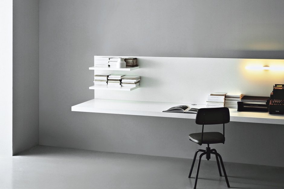 Настенный стол