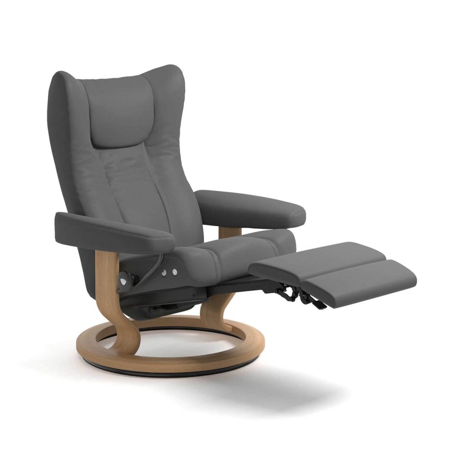 Кресло с откидывающейся спинкой