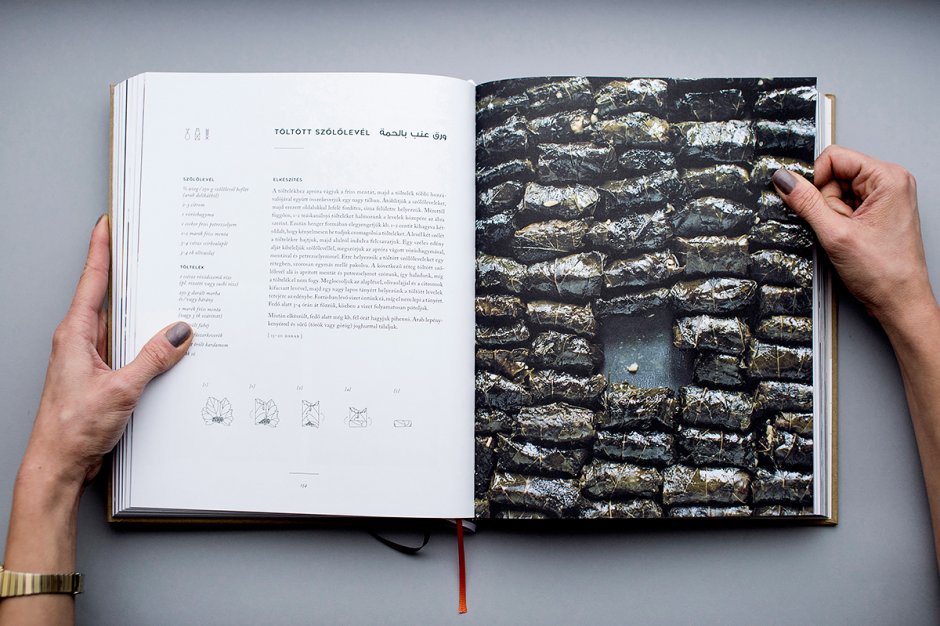 Деревянная стена в интерьере