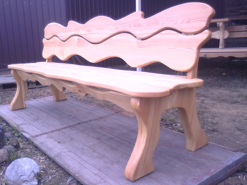Красивые скамейки из дерева