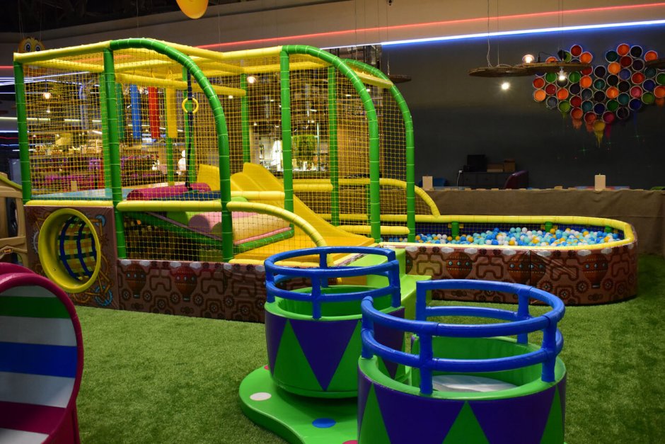 Детские игровые залы и площадки