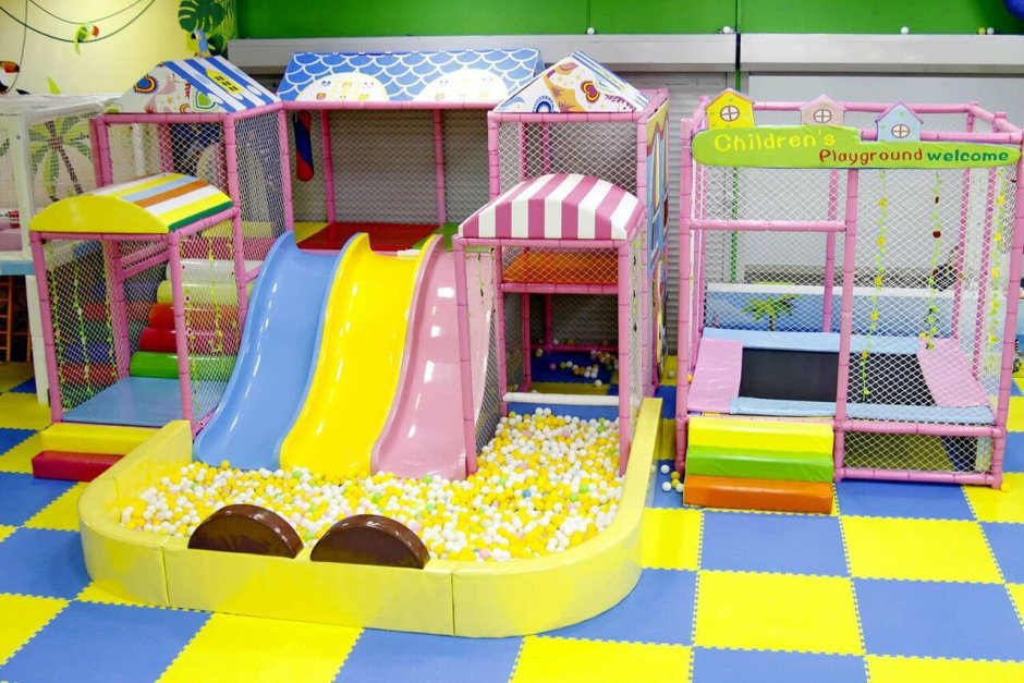 Детский развлекательный уголок