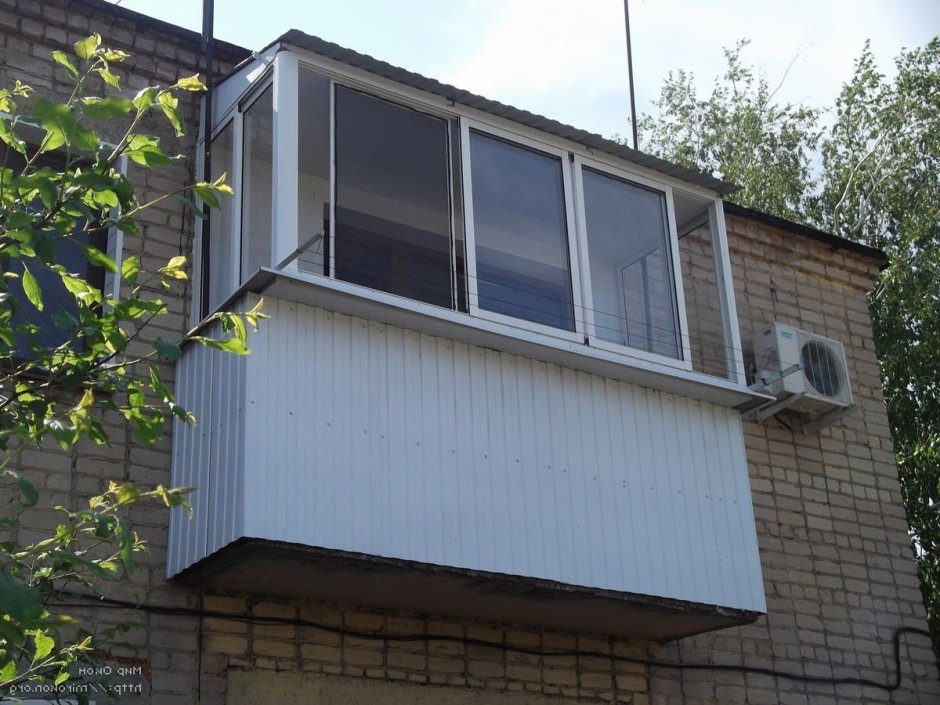 Балкон с улицы