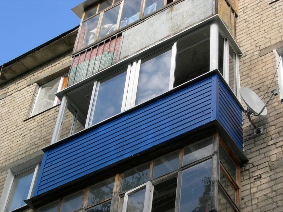 Балкон многоэтажки