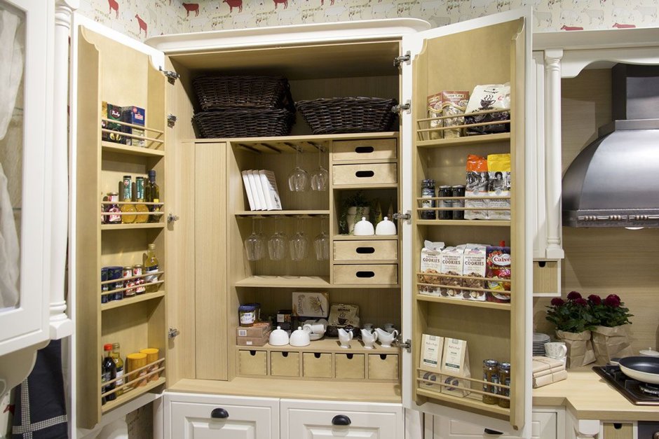 Лорена кладовые