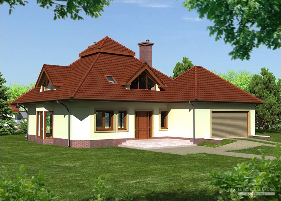 Дом с четырехскатной крышей