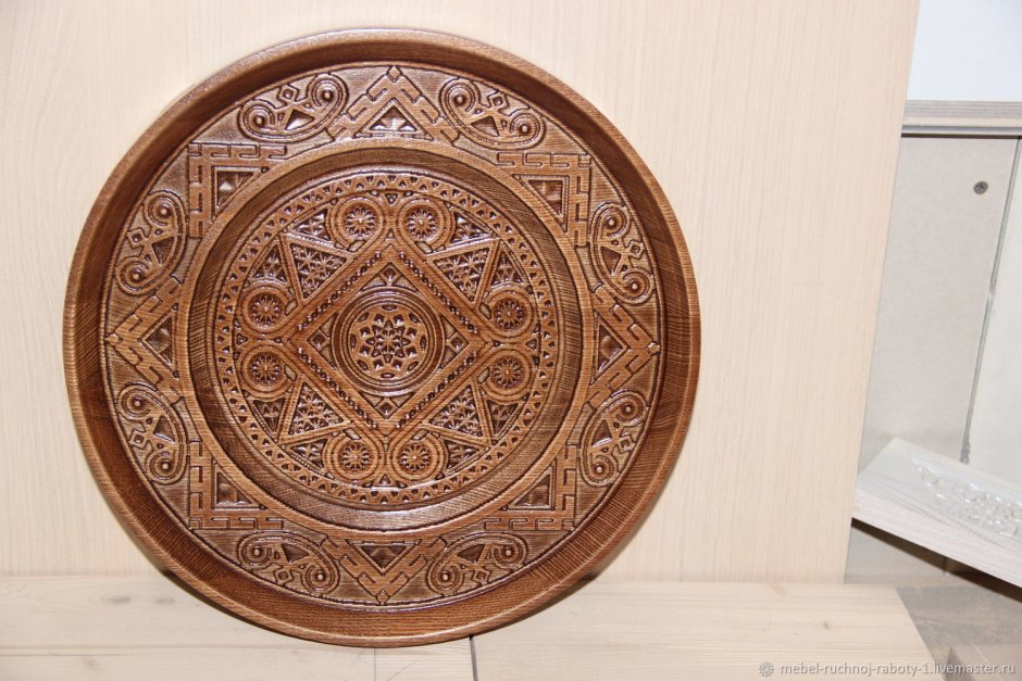 Деревянные тарелки сувенирные