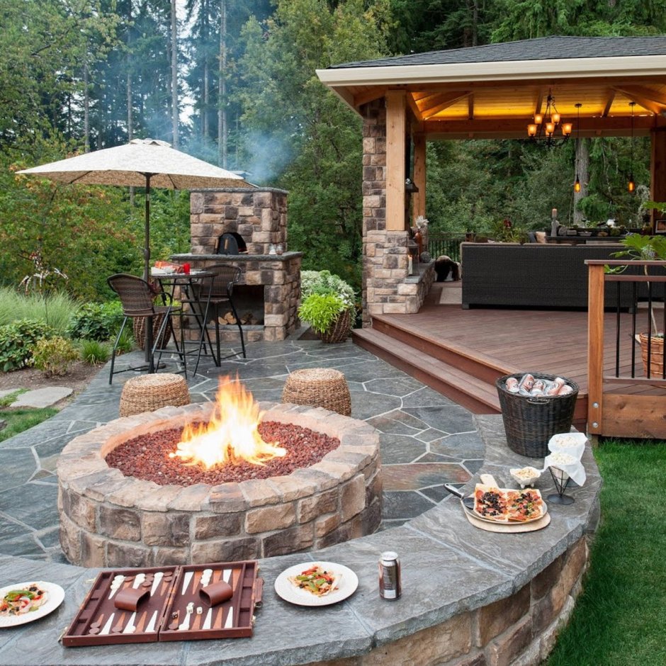 Современная беседка с барбекю