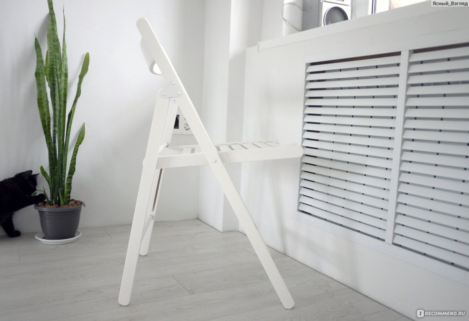 Круглые кухонные столы и стулья