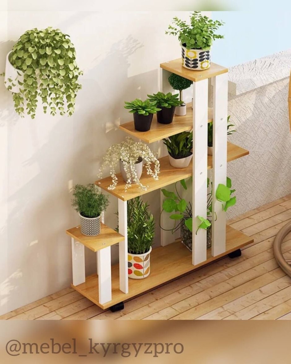 Вертикальная стойка для цветов