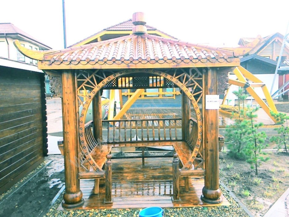 Беседка в китайском стиле