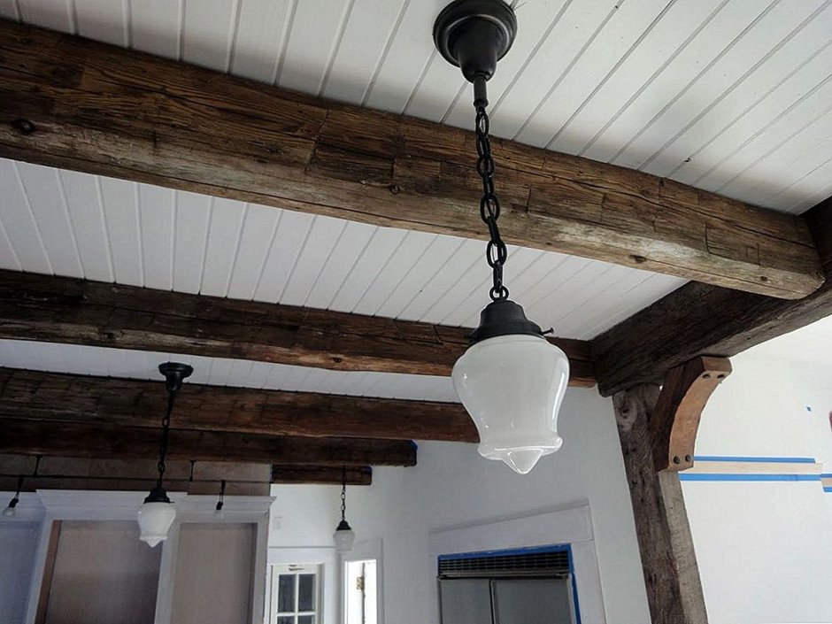 Подвесной потолок с балками