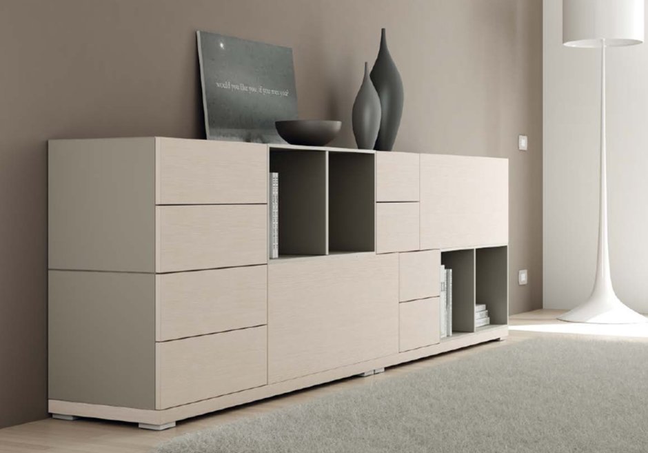 Столик с местом для хранения