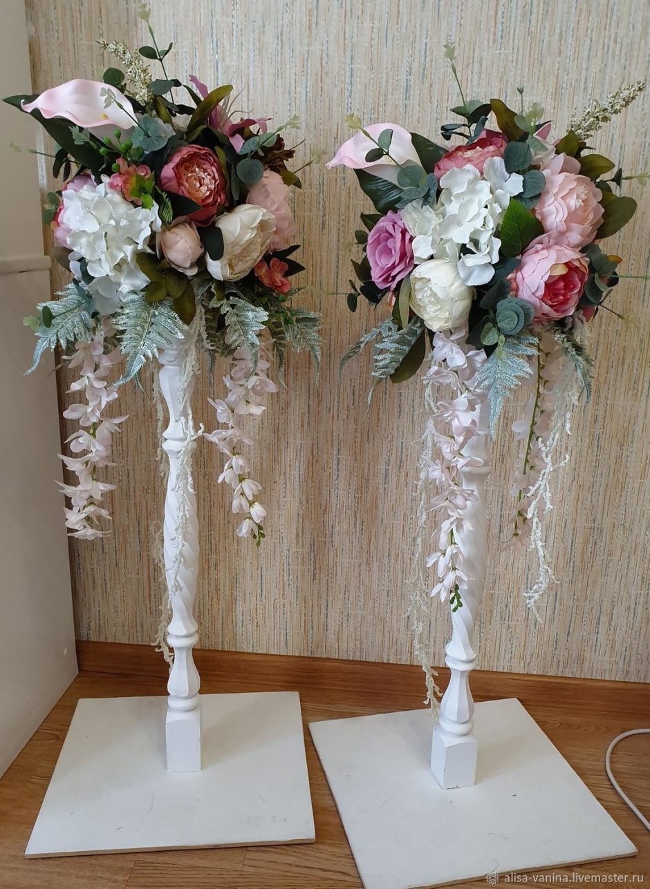 Стойки для цветочных композиций