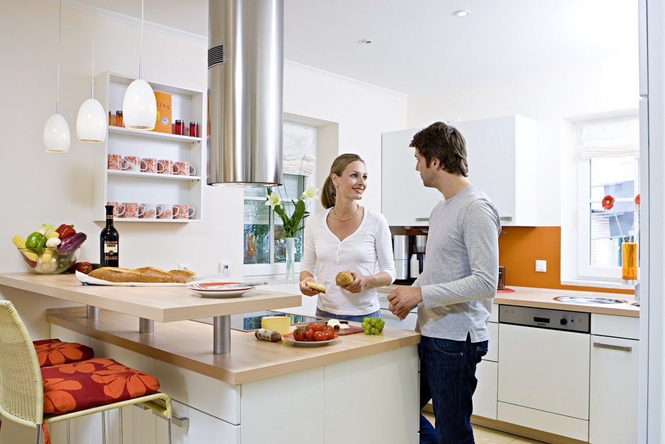 Кухняс барнрй стойкой .