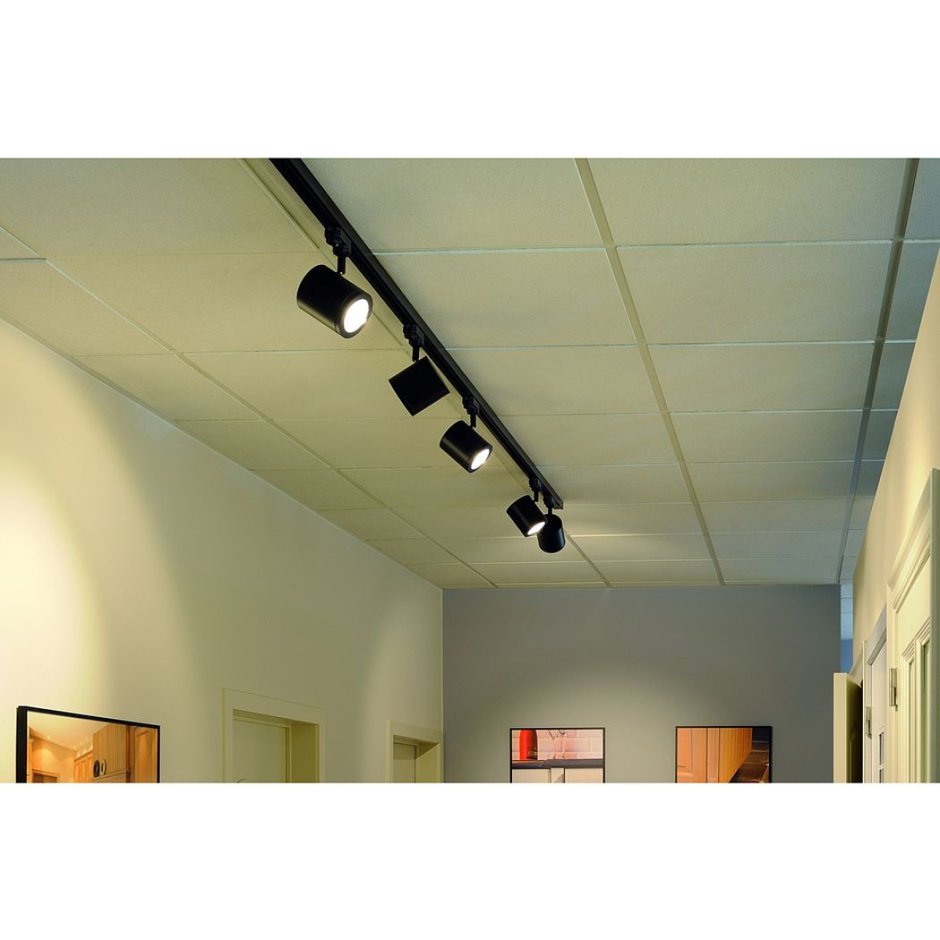 Трековый шинопровод next 2 м с софитами