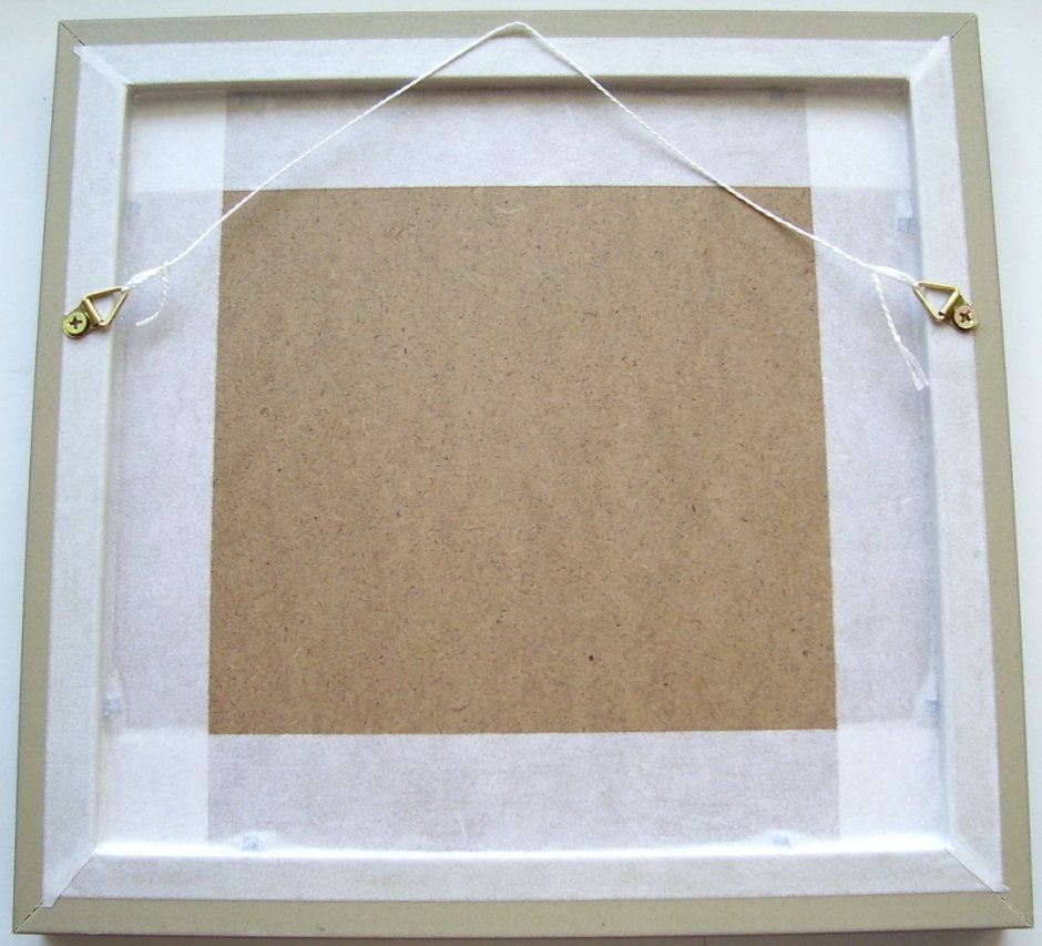 Закрепить картину в раме