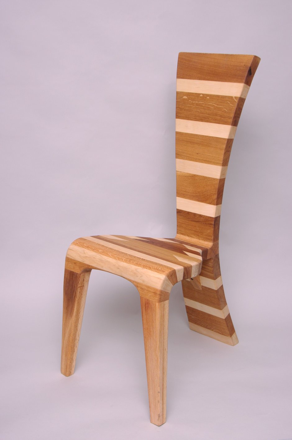 Оригинальные стулья из дерева