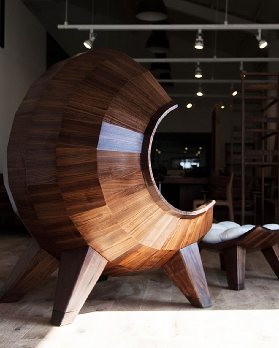 Странная мебель