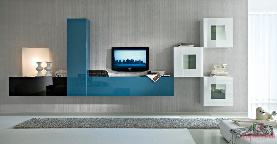 Голубая стенка в гостиную