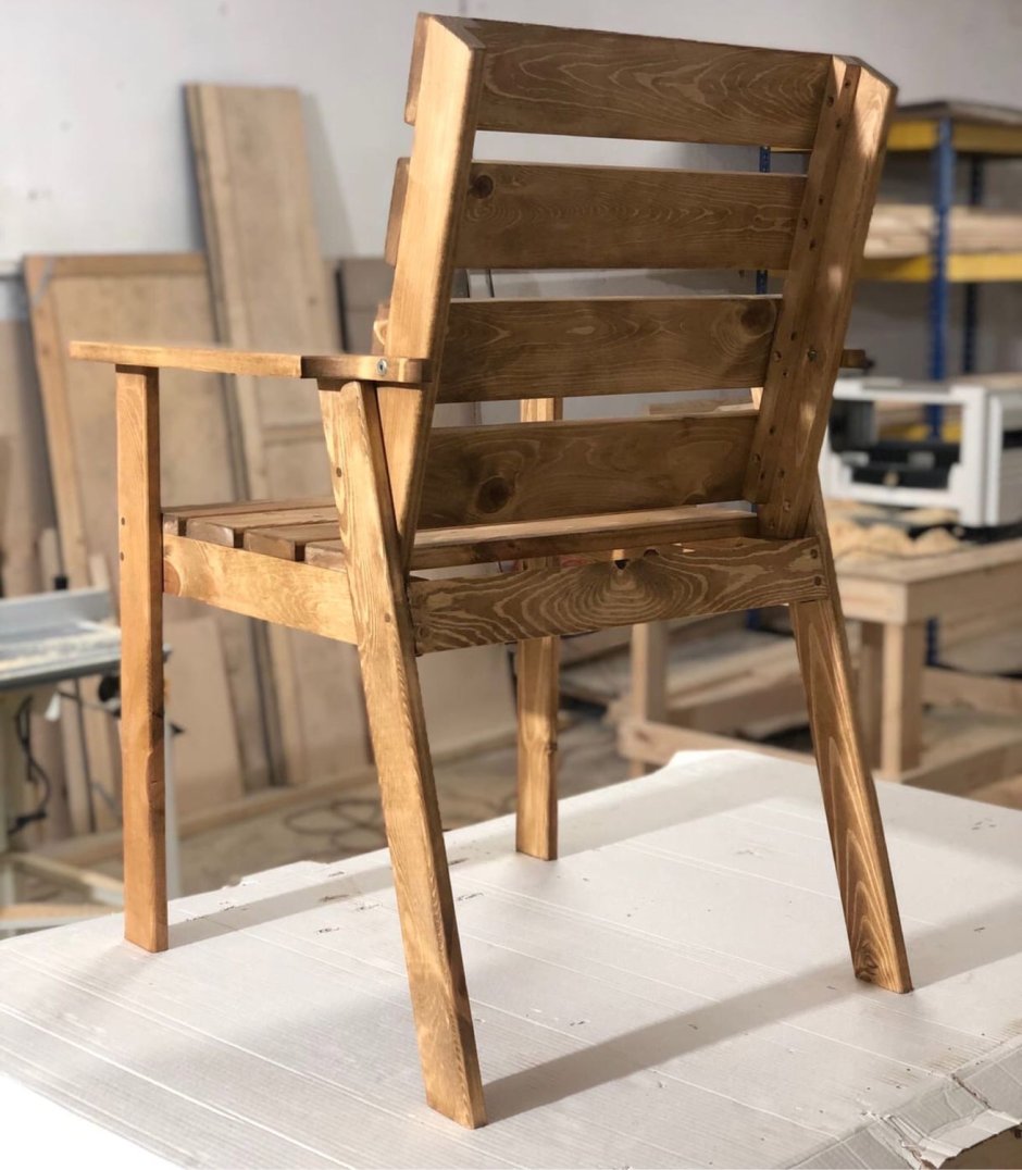 Стулья из массива хвои